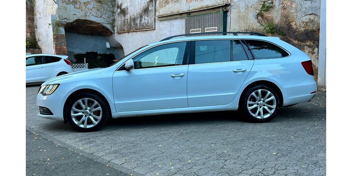 Skoda Superb 178.000 km 8.700 &euro; Saarbrücken 66117