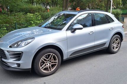Porsche Macan 108.000 km 32.500 &euro; Berlin 10779