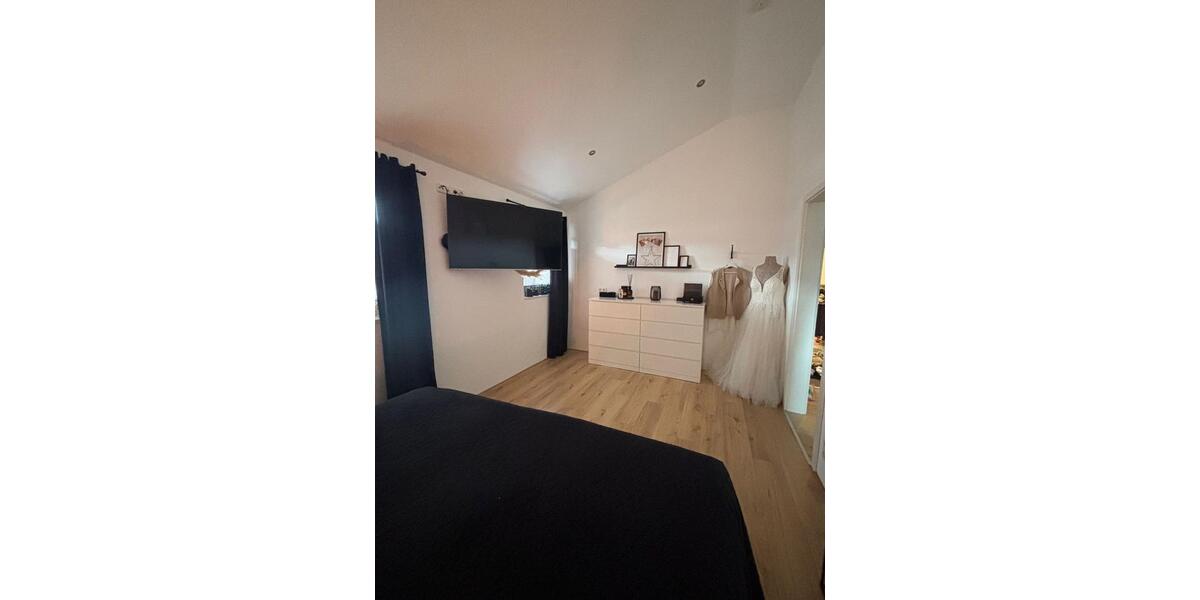 Dachgeschoßwohnung Uelsen - 5 Zimmer, 145 m&sup2;, 1.550&euro; | Angebot:26182591