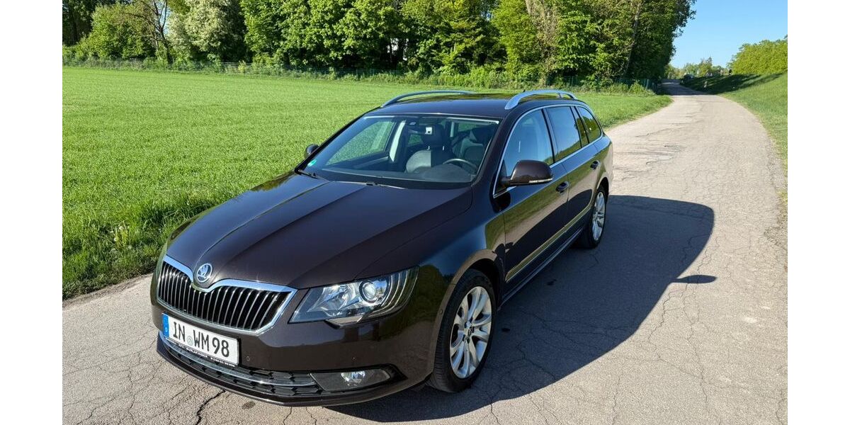 Skoda Superb 212.900 km 11.450 &euro; Garching b. München 85748