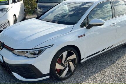 VW Golf 41.500 km 27.590 &euro; Mainburg 84048