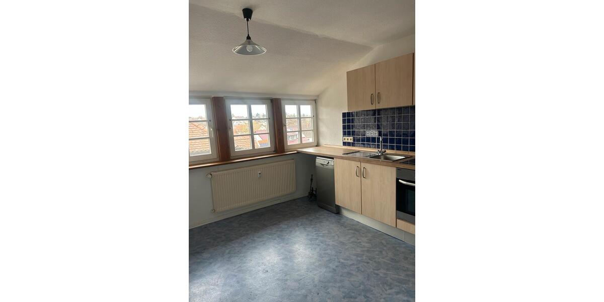 Dachgeschoßwohnung Homberg (Efze) - 4 Zimmer, 83 m&sup2;, 600&euro; | Angebot:25539635