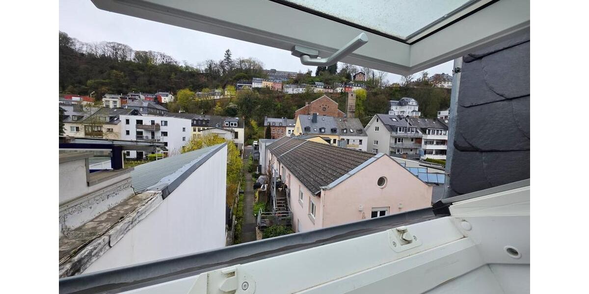Dachgeschoßwohnung Trier Feyen-Weismark - 3 Zimmer, 68 m&sup2;, 680&euro; | Angebot:26309269
