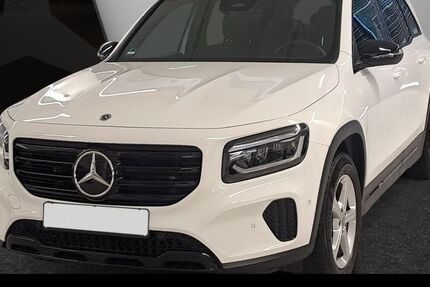 Mercedes-Benz GLB 200 7.641 km 36.390 &euro; Frankfurt 60599