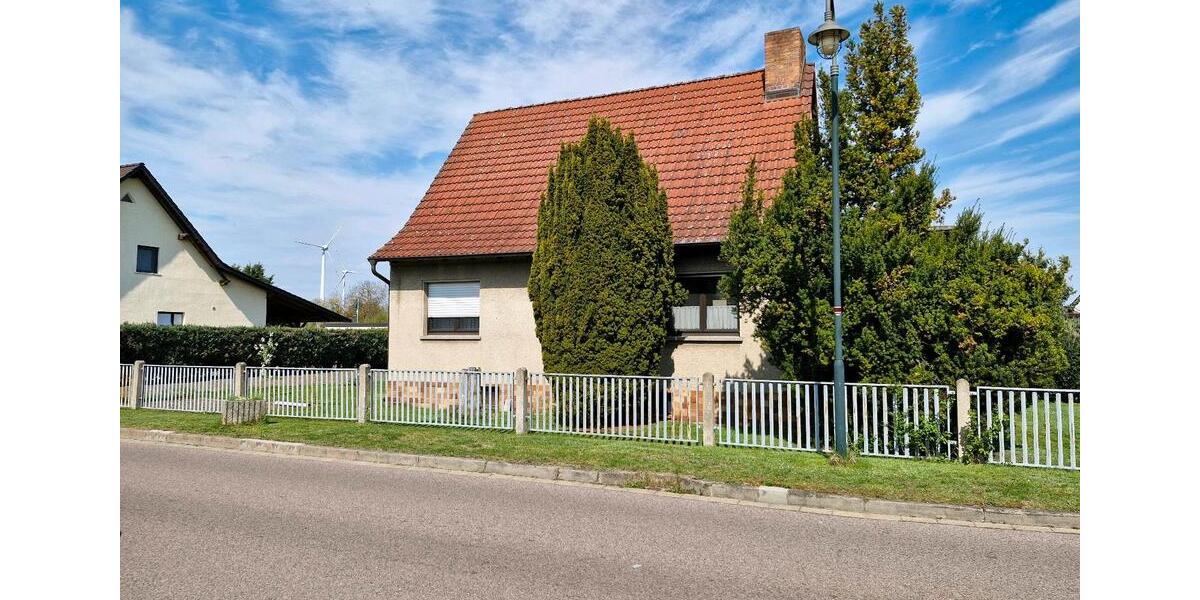 Einfamilienhaus Zörbig - 3 Zimmer, 95 m&sup2;, 250.000&euro; | Angebot:26222710