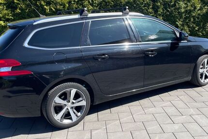 Peugeot 308 183.000 km 6.200 &euro; Meinerzhagen 58540