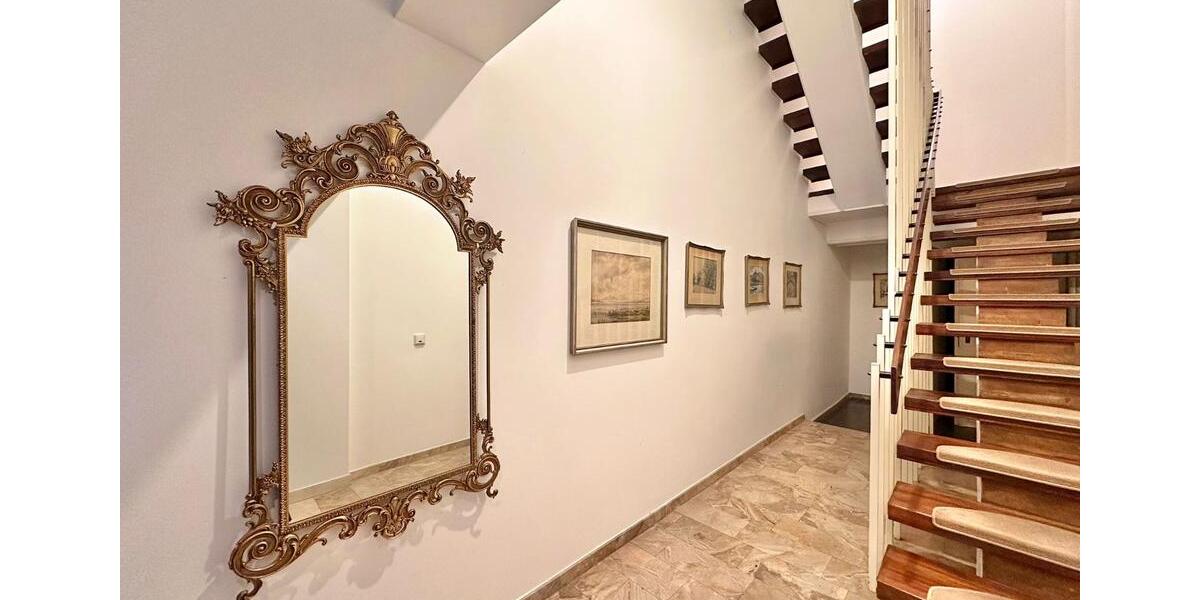 Etagenwohnung Wuppertal Gemarkung Barmen - 5 Zimmer, 230 m&sup2;, 2.500&euro; | Angebot:24302247