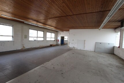 albero:) Gewerbe- und Wohnimmobilie mit Potenzial  Produktionshalle mit Büro + Zweifamilienhaus 8 zimmer