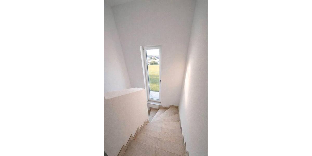 Doppelhaushälfte Straubing - 4 Zimmer, 120 m&sup2;, 1.290&euro; | Angebot:26417755
