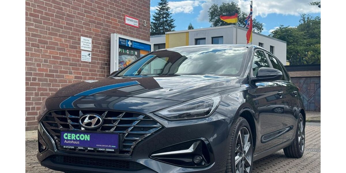 Hyundai i30 81.000 km 13.950 &euro; Düren 52349