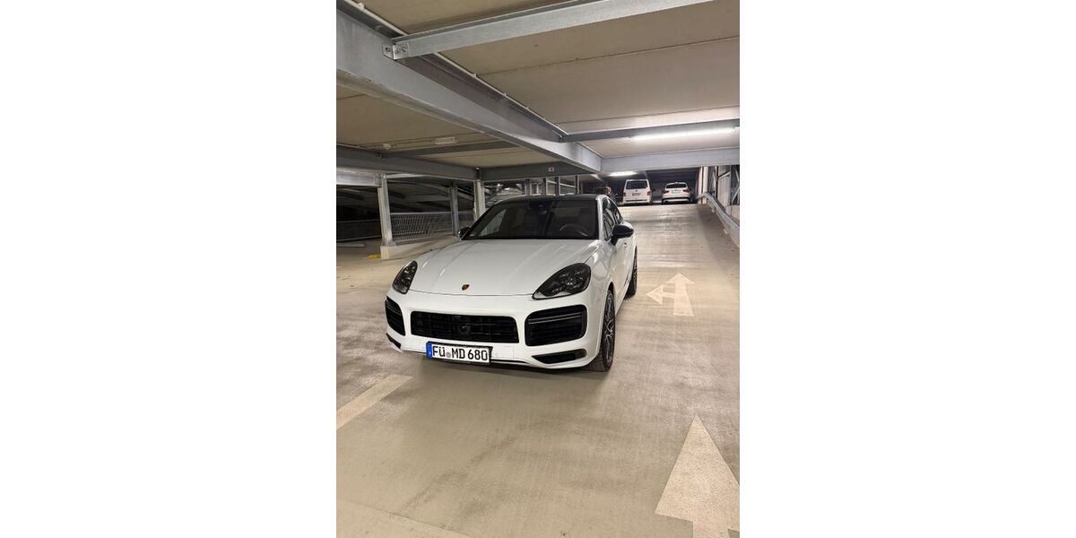 Porsche Cayenne 32.000 km 118.999 &euro; Fürth 90765