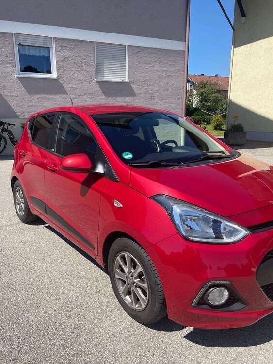 i10