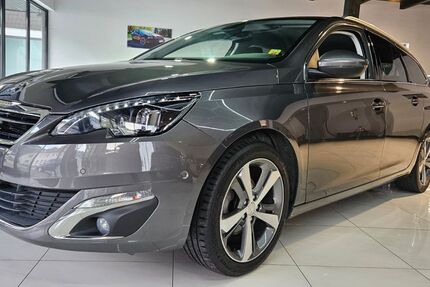 Peugeot 308 129.852 km 8.999 &euro; Altena 58762