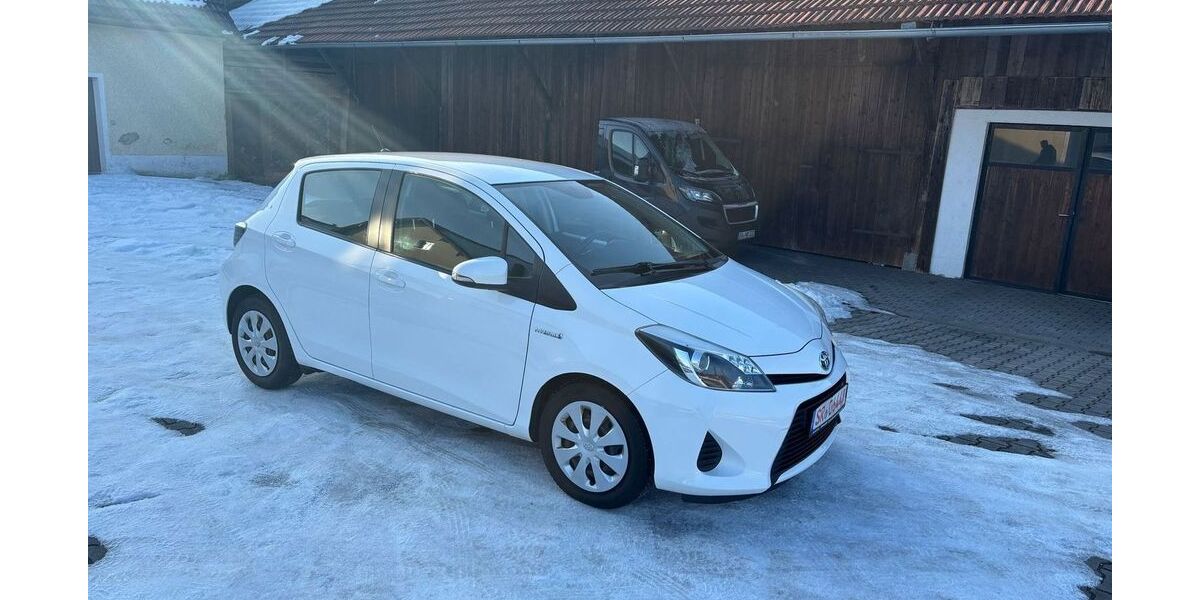 Toyota Yaris 99.125 km 9.900 &euro; Kirchroth 94356