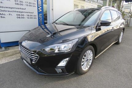 Ford Focus 48.010 km 17.295 € Petershagen 32469