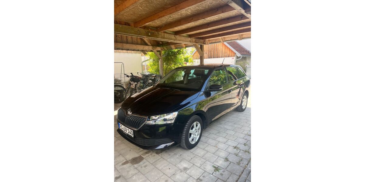 Skoda Fabia 104.226 km 9.200 &euro; Freising 85354