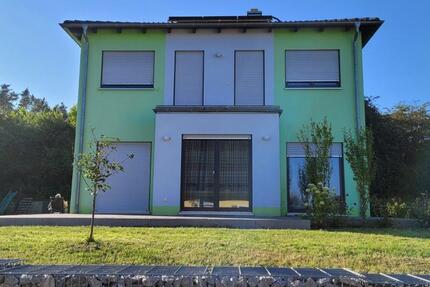 Haus Georgensgmünd - 5 Zimmer, 139 m&sup2;, 710.000&euro; | Angebot:25295232