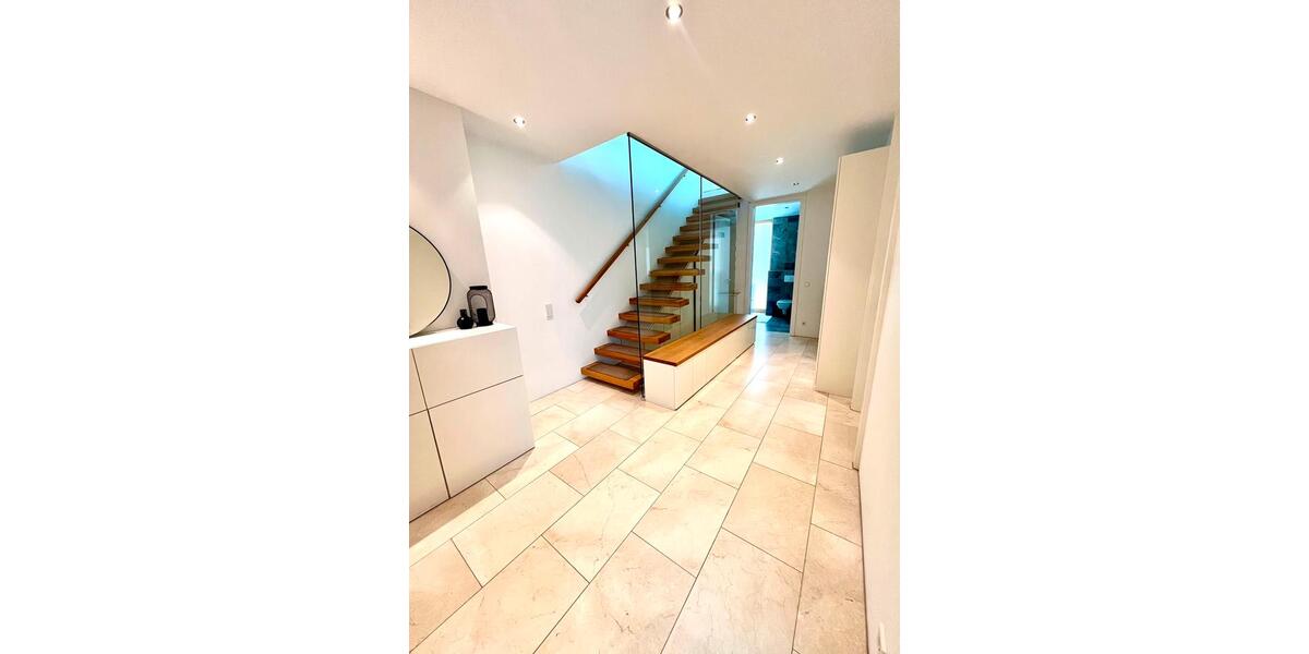 Doppelhaushälfte Ludwigsburg - 5 Zimmer, 205 m&sup2;, 1.490.000&euro; | Angebot:27128077