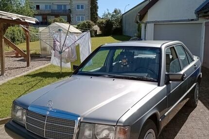 Mercedes-Benz 190 235.900 km 5.000 &euro; Schramberg 78713