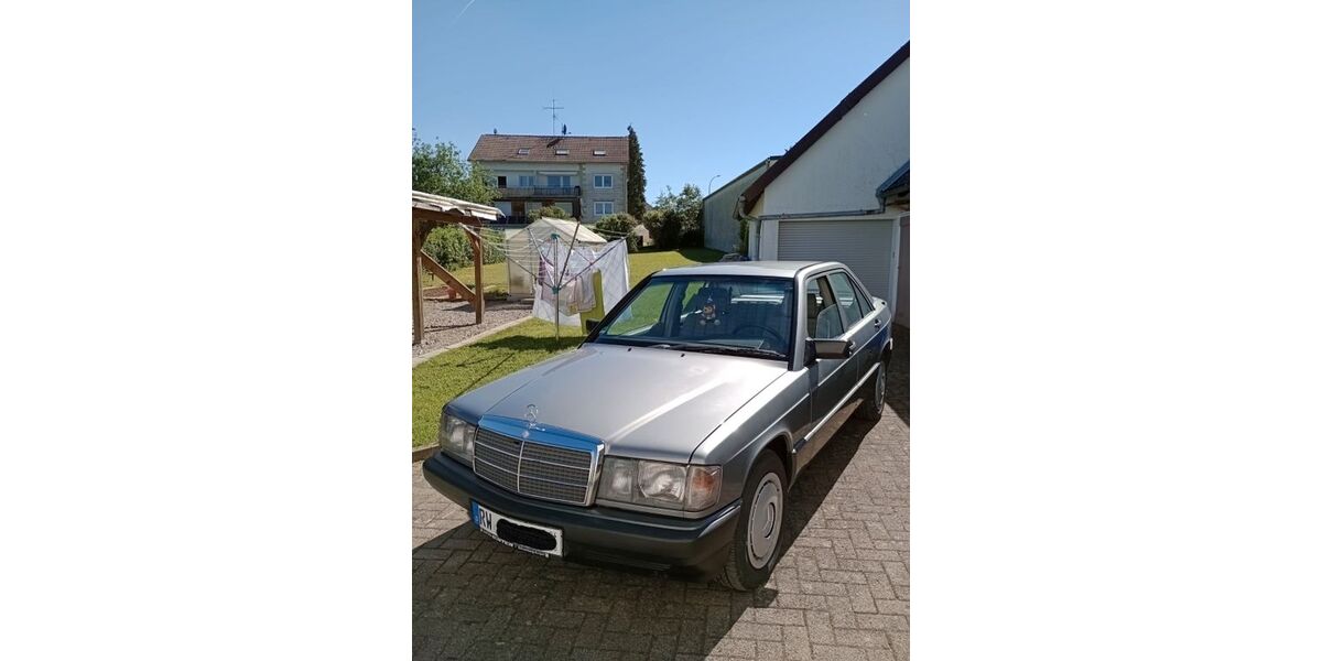 Mercedes-Benz 190 235.900 km 5.000 &euro; Schramberg 78713