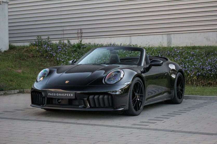 992