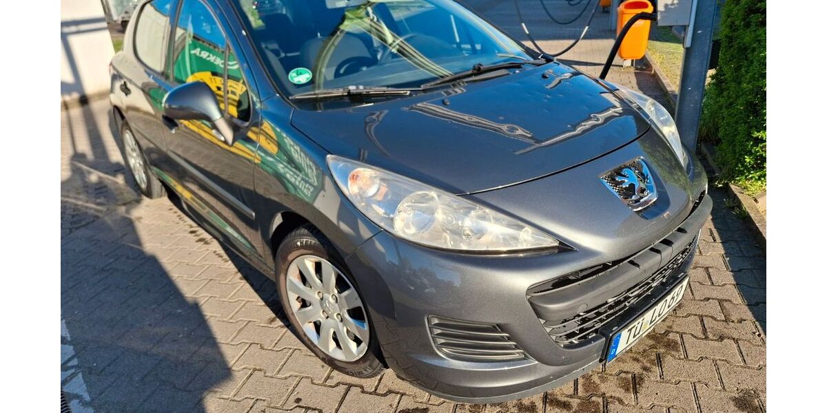Peugeot 207 85.000 km 2.199 &euro; Rottenburg 72108