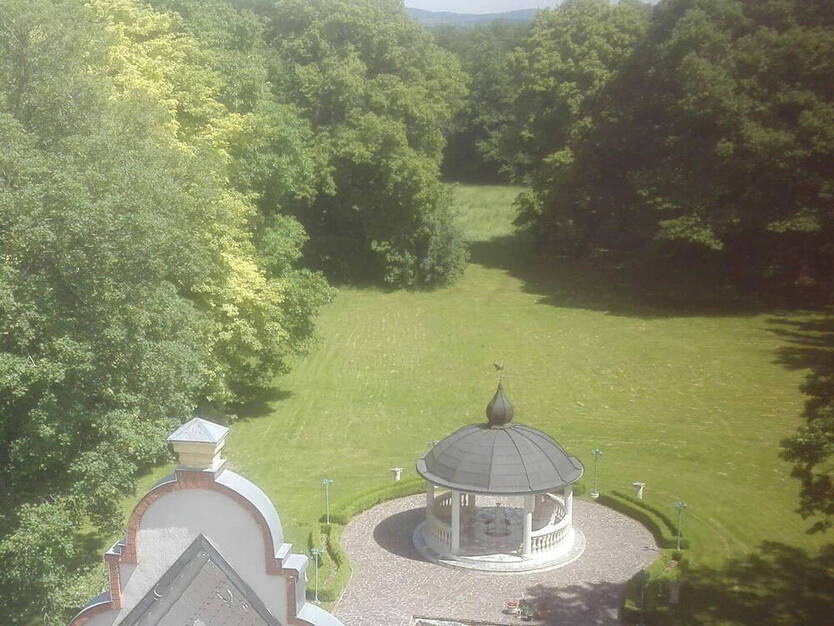 3 Raum WE in guter Lage, mit Garten, Tageslichtbad, Parkplatz, 5 Min zur S-Bahn, 25 Min nach LE