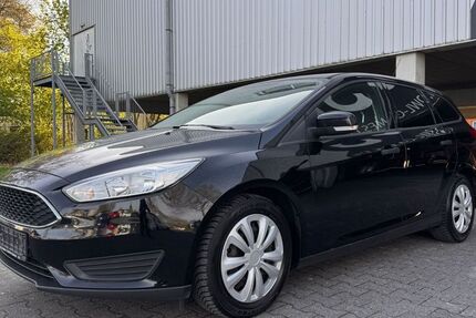 Ford Focus 182.860 km 4.290 &euro; Paderborn 33102