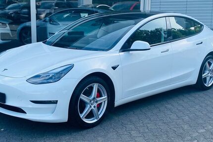Tesla Model 3 51.999 km 32.950 &euro; Dieburg 64807
