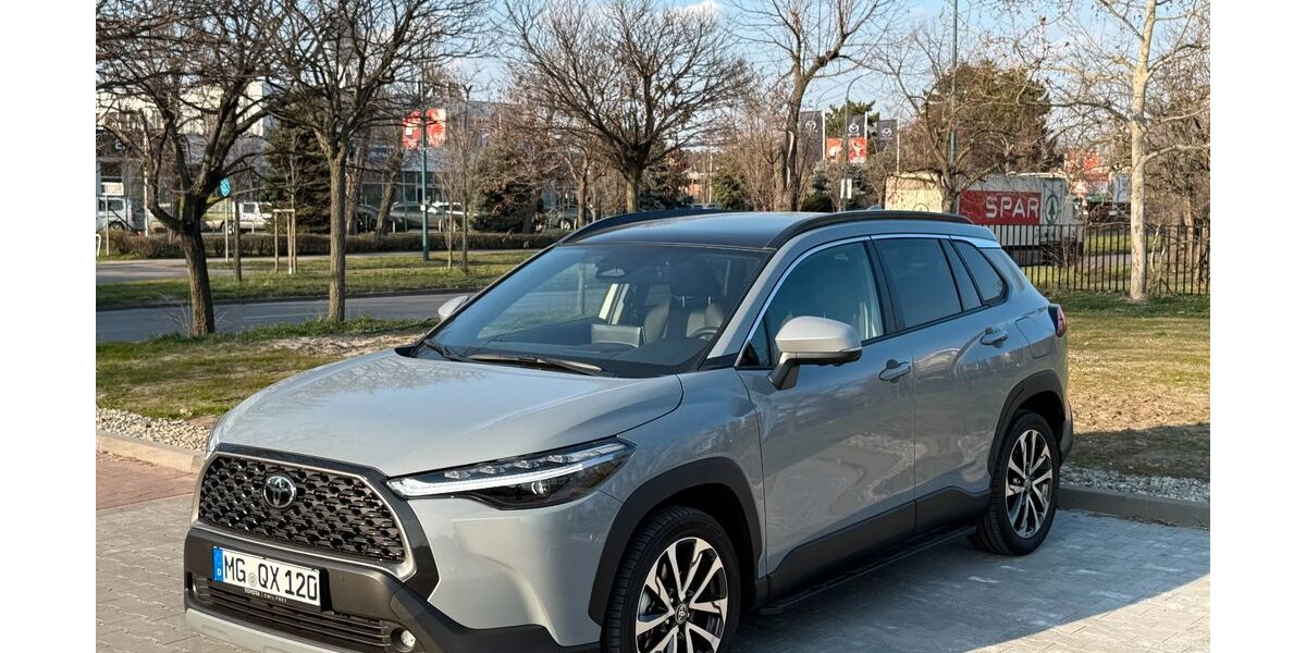 Toyota Corolla Cross 24.100 km 34.100 &euro; Mönchengladbach 41236