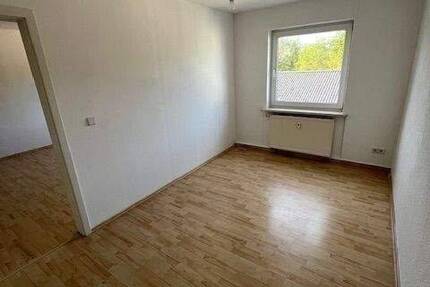 Wohnung Halle (Saale) Ammendorf-Beesen - 2 Zimmer, 45 m&sup2;, 270&euro; | Angebot:26891787