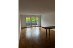 Exklusive 3 Zimmer Wohnung, mit Balkon in zentraler Lage