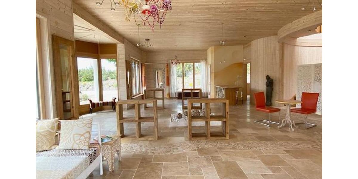 einzigartige BueroGeschäftsräume im Allgäu bei Kempten, See- und Bergsicht und Business-Fengshui zimmer