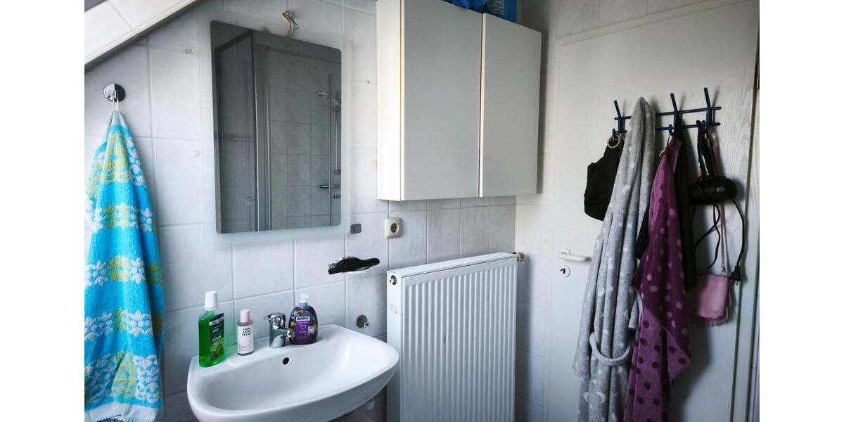 Dachgeschoßwohnung Hüllhorst - 3 Zimmer, 88 m&sup2;, 610&euro; | Angebot:26399640