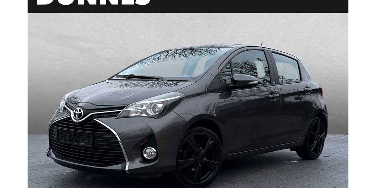 Toyota Yaris 98.300 km 9.555 &euro; Regensburg 93059