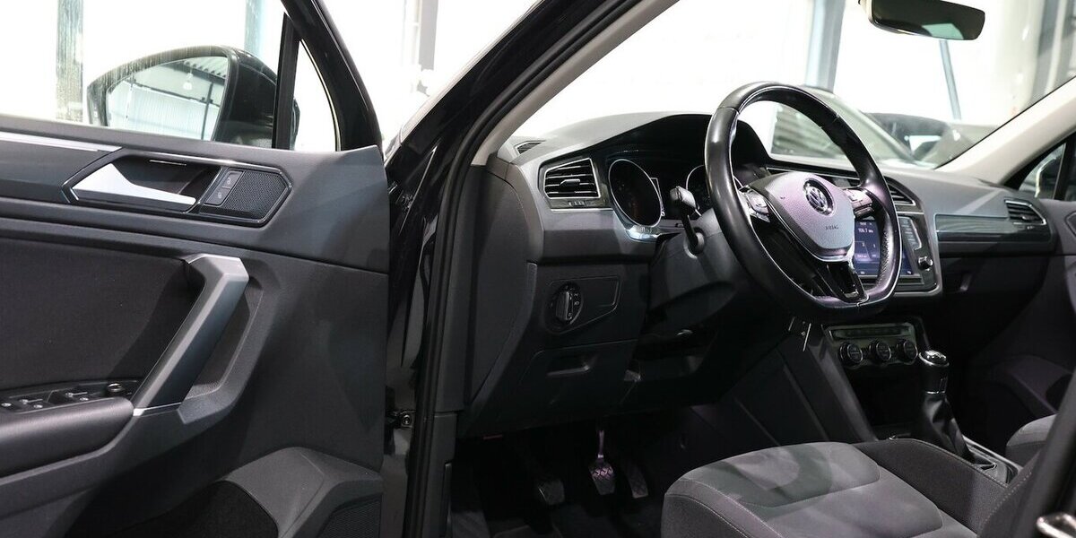 VW Tiguan 2.0 TDI HIGHLINE / LED, ACC+LANE, AHK 141.000 km 18.111 &euro; Hamm 59077