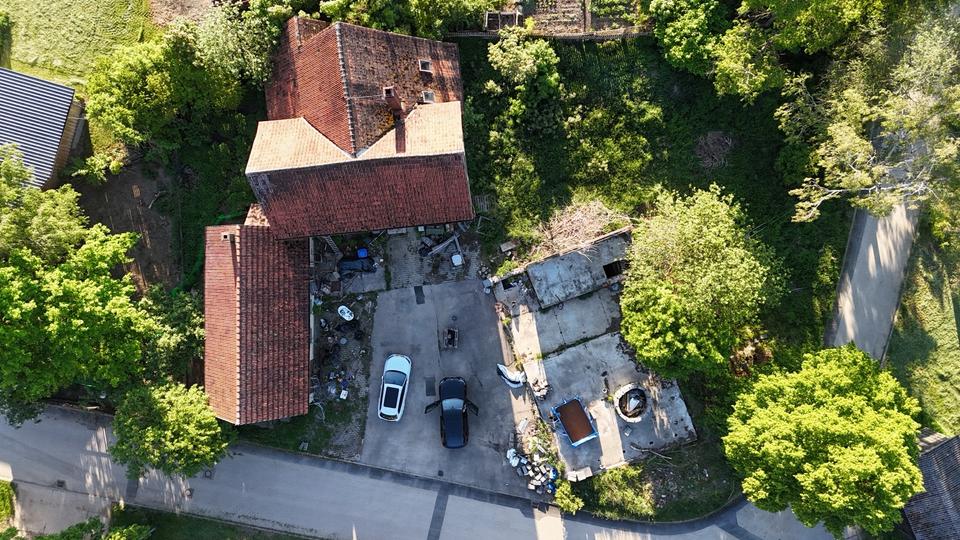 Bauernhaus, Landhaus Crailsheim - 6 Zimmer, 205 m&sup2;, 150.000&euro; | Angebot:26690203