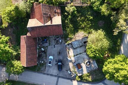 Haus Crailsheim - 6 Zimmer, 205 m&sup2;, 150.000&euro; | Angebot:26690203