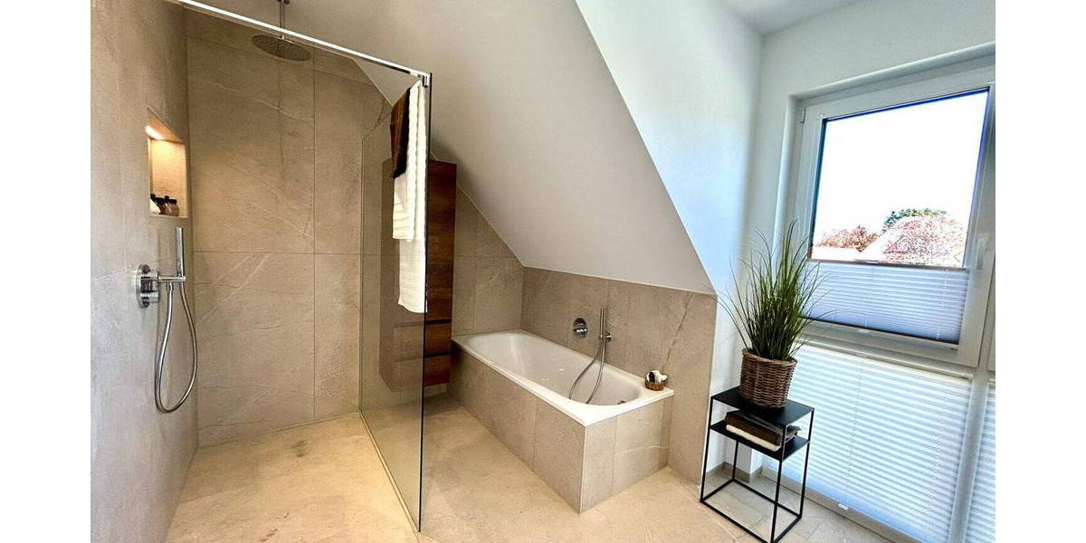 Doppelhaushälfte Apen - 5 Zimmer, 125 m&sup2;, 439.000&euro; | Angebot:26377230