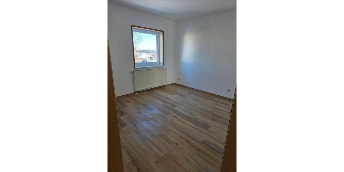 Etagenwohnung Dahlen - 3 Zimmer, 85 m&sup2;, 525&euro; | Angebot:24212640