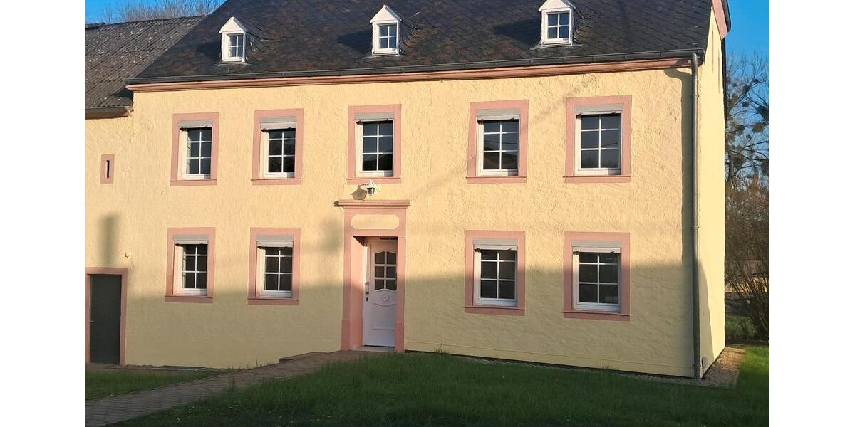 Bauernhaus, Landhaus Mettendorf - 5.5 Zimmer, 140 m&sup2;, 1.250&euro; | Angebot:25403006