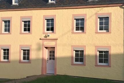 Haus Mettendorf - 5.5 Zimmer, 140 m&sup2;, 1.250&euro; | Angebot:25403006