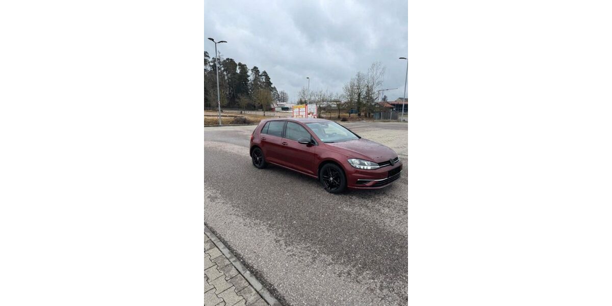 VW Golf 52.000 km 15.750 &euro; Neubulach 75387