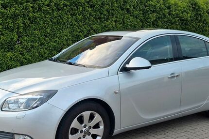 Opel Insignia 148.000 km 5.800 &euro; Seelze 30926
