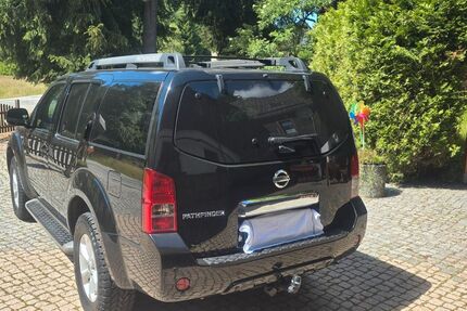 Nissan Pathfinder 103.000 km 18.580 &euro; Leipzig 04109