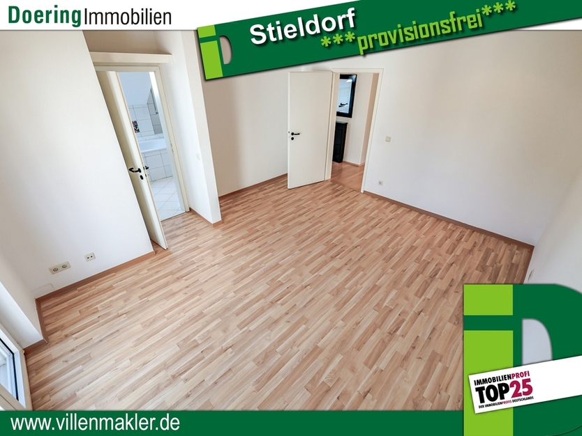 Gemütliche Dachgeschosswohnung 126 m² Wohnfläche + 20 m² Zusatzfläche + XXL Garten *provisionsfrei für Käufer* 5 zimmer
