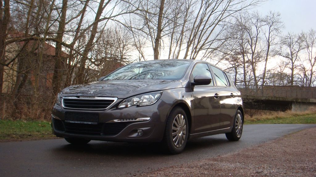 Peugeot 308 141.532 km 5.990 &euro; Mechterstädt 99880