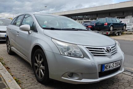 Toyota Avensis 196.000 km 2.700 € Nürnberg 90439