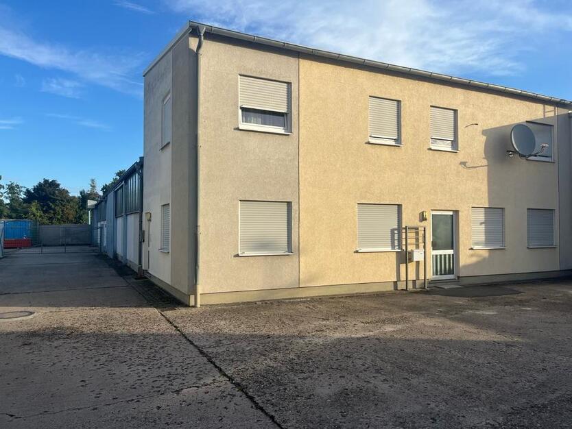 Lagerhalle Gewerbeimmobilie zimmer