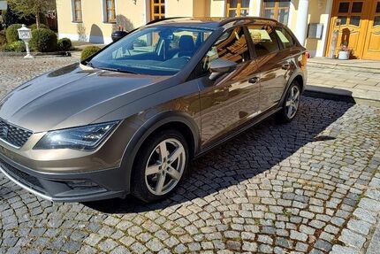 Seat Leon 204.000 km 9.399 &euro; Michelsneukirchen 93185